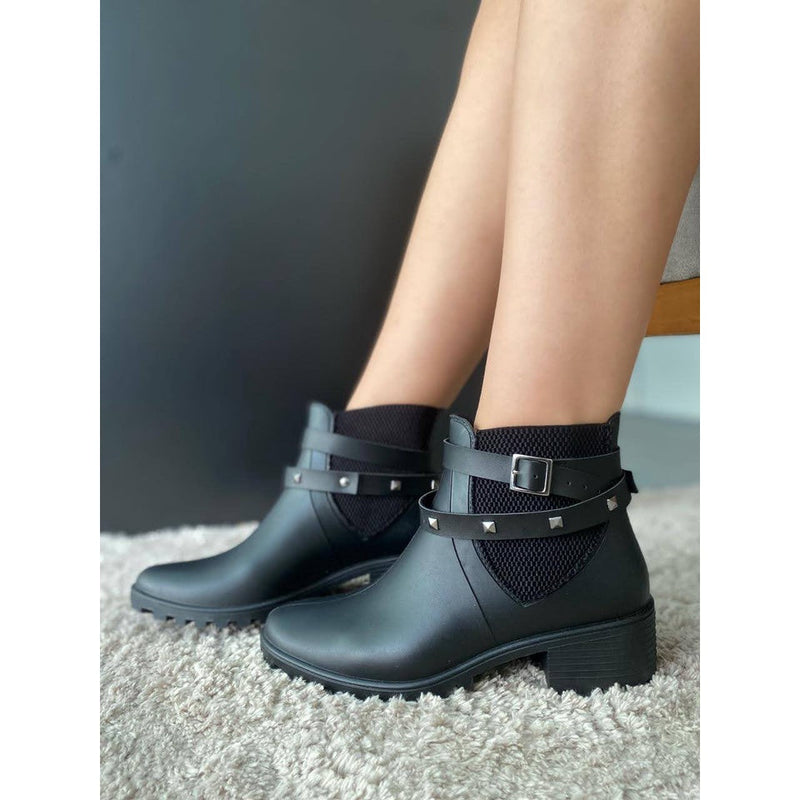 Botinha Feminina Galocha com Detalhes + Frete Grátis + Envio Imediato + Brinde